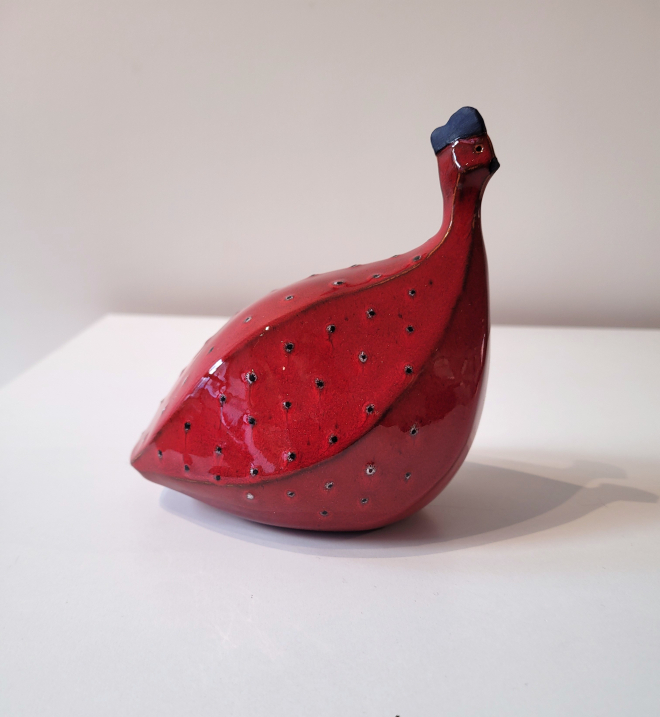 Pintade rouge, t�te haute (moyenne)-Olivier FONSECA