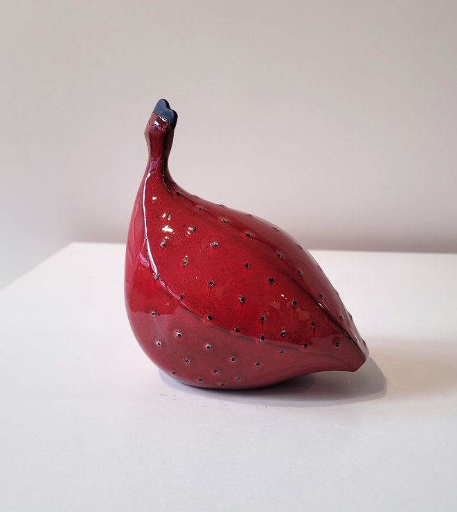 Pintade rouge, t�te haute (moyenne)-Olivier FONSECA