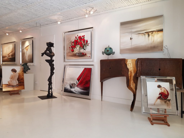 Painting and sculpture gallery in Sainte-Maxime